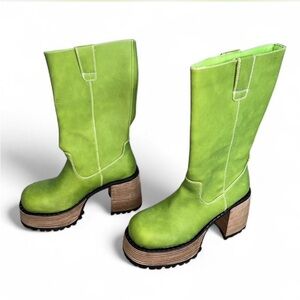 Delia’s Size 11 Green Platform Boots, NWOB